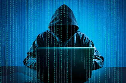 Los ciberataques son perpetrados por ciberdelincuentes, consisten en atacar una estructura web, sistema informático u otros similares mediante el hackeo de sus sistemas, el DdoS o denegación de servicio es un tipo de ciberataque.